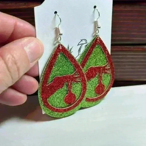 Jewelry - Grinch faux leather earrings